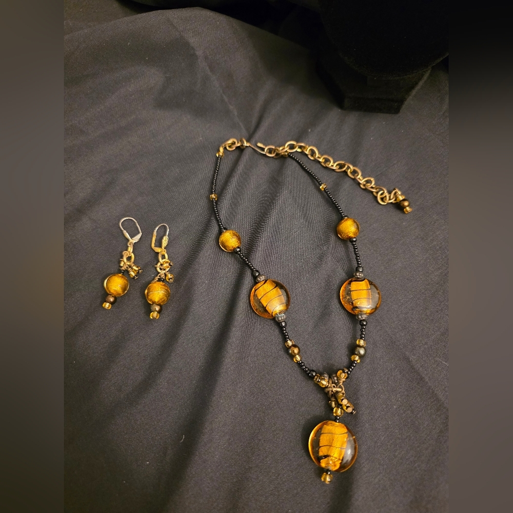 Vintage-inspired beaded necklace rich amber-toned glass beads